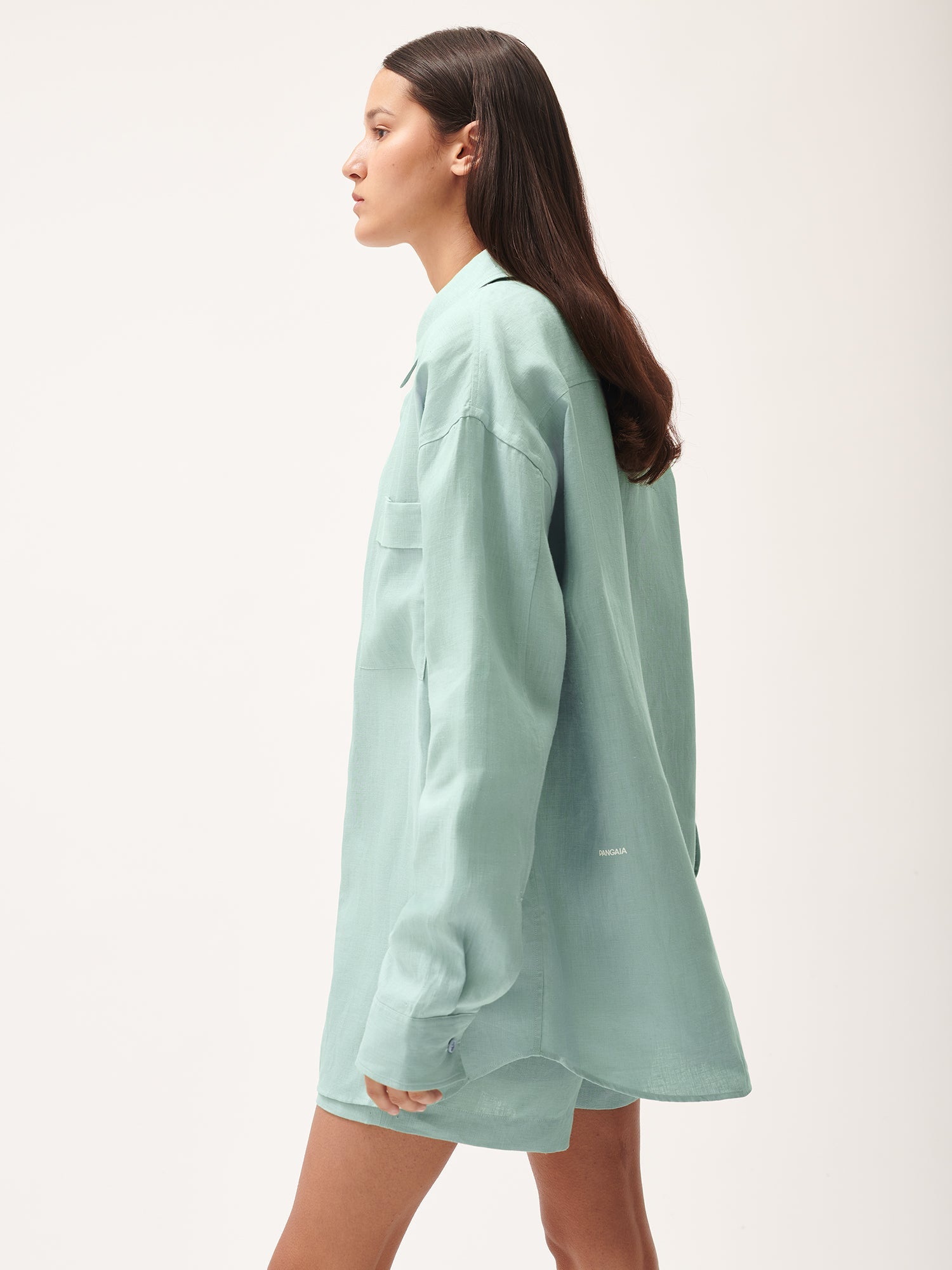 DNA_Linen_Collared_Long_Sleeve_Shirt_Eucalyptus_Blue_female-7