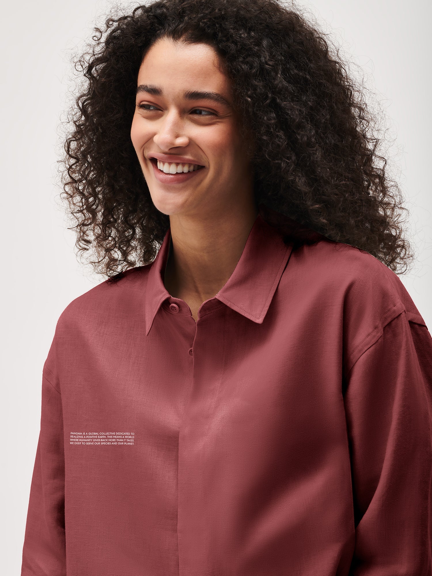 dna-linen-collared-long-sleeve-shirt-garnet-red-female-5