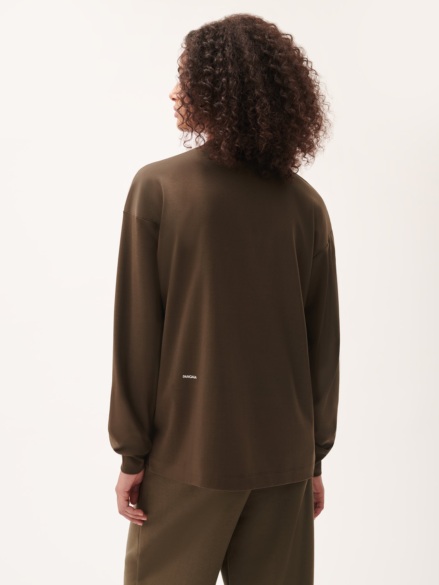 DNA_Long_Sleeve_T-Shirt_Cacoa_Brown_female-2