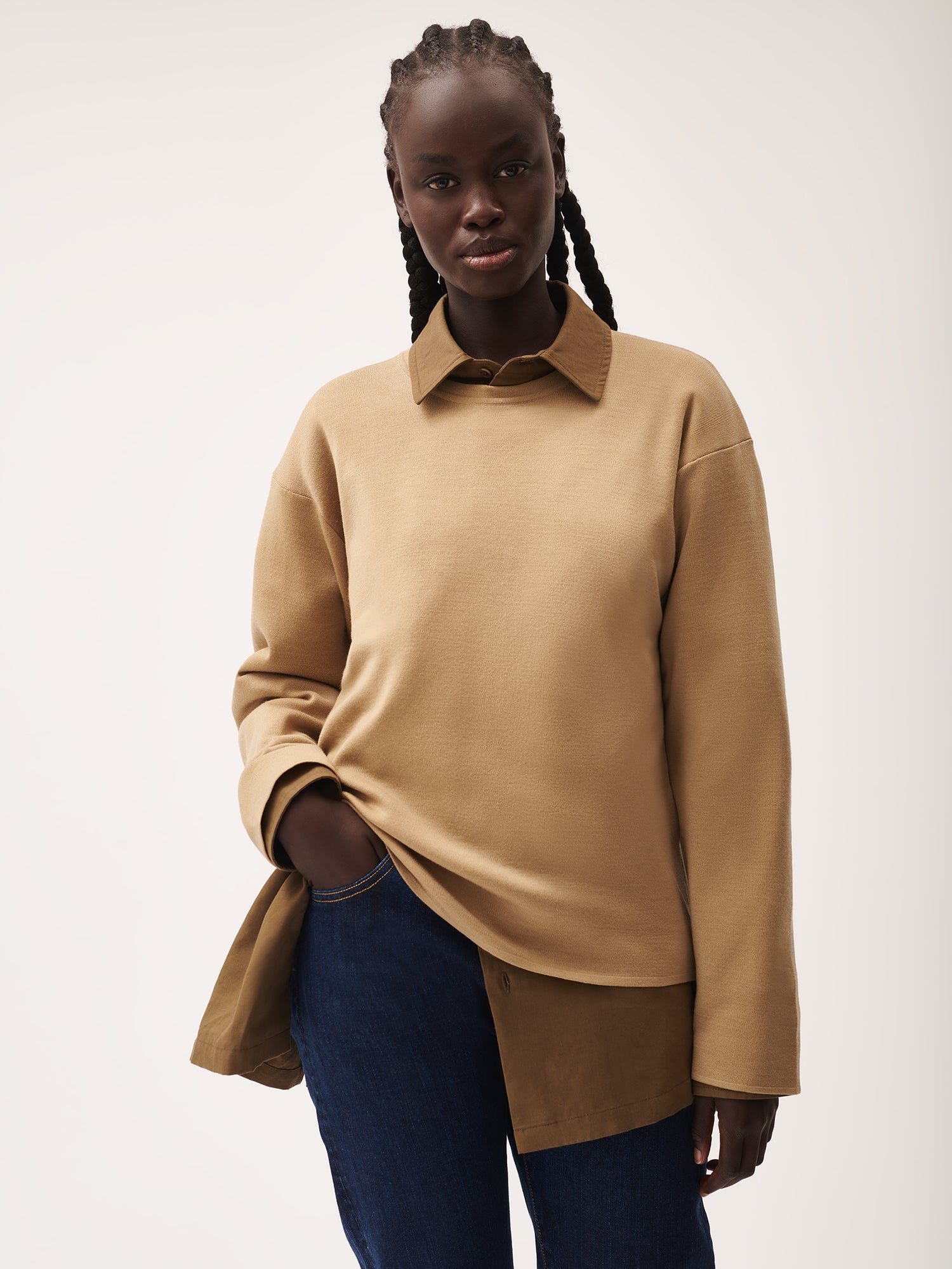 Merino_Knit_Crew_Neck_Camel_female-1