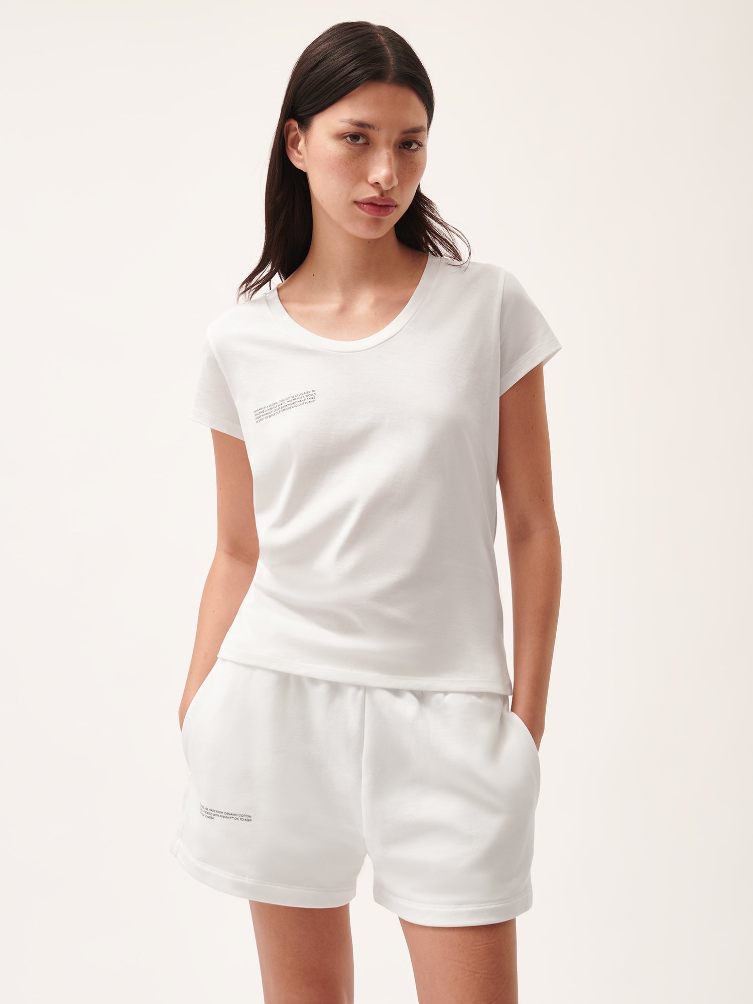 Women_s_365_Lightweight_Scoop_Neck_T-Shirt_Off-White-female-1