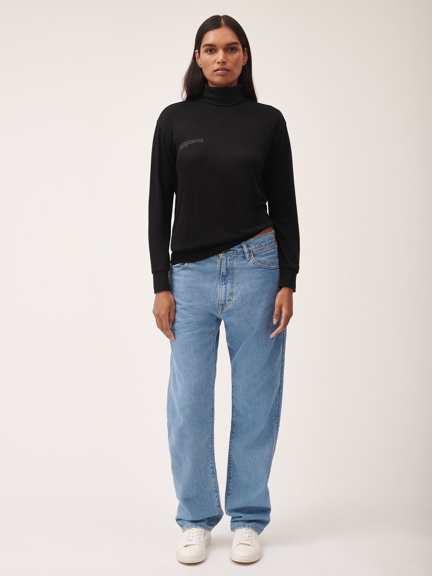 Womens_C-Fiber_Pure_Turtle_Neck_T-Shirt_Foliage_Black-3