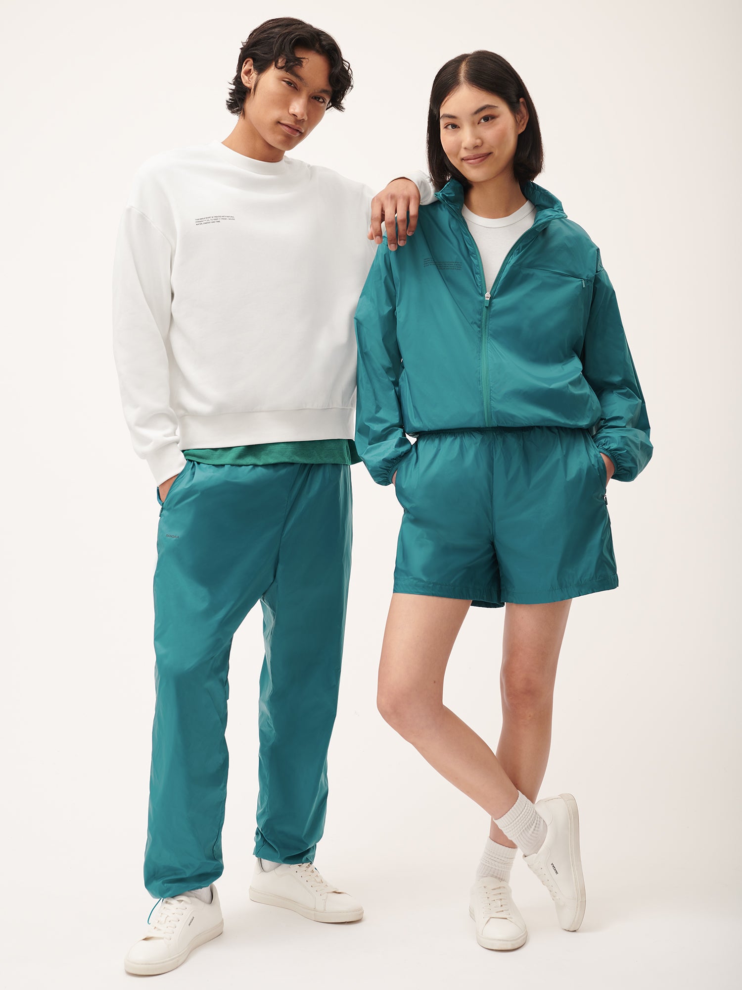 Womens_DNA_Recycled_Nylon_Packable_Jacket_Scarab_Teal_Duo-1