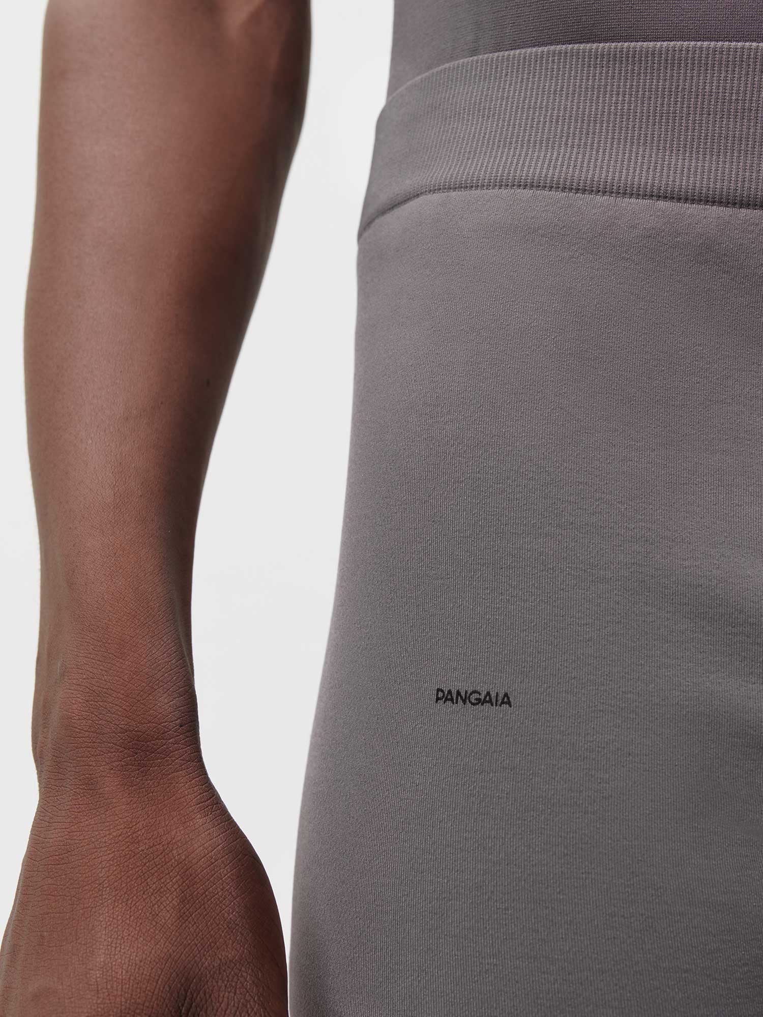 Activewear-3.1-Seamless-Tights-Volcanic-Grey-Male-3