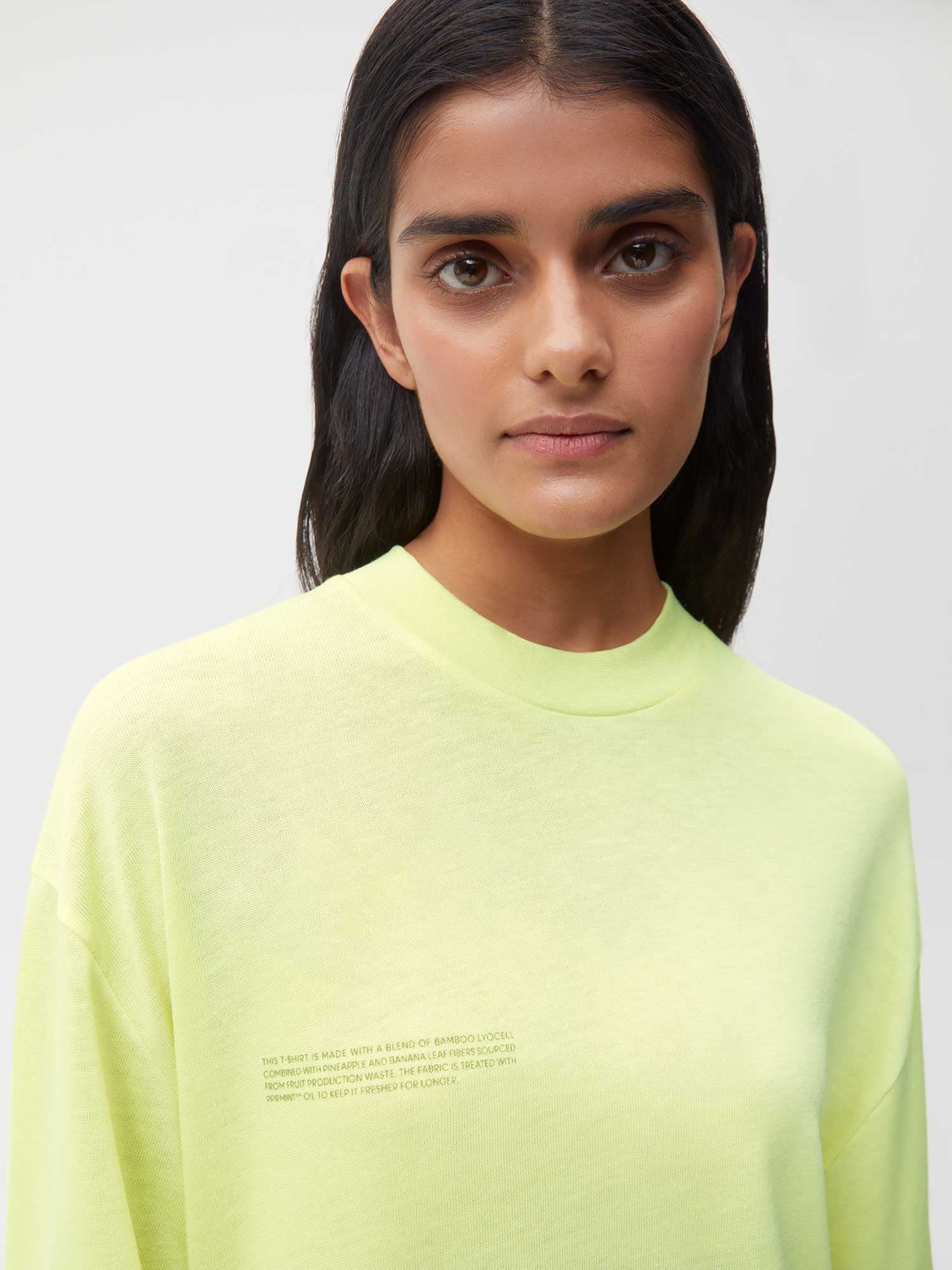 FRUTFIBER-Skater-T-Shirt-Andes-Green-Female-2