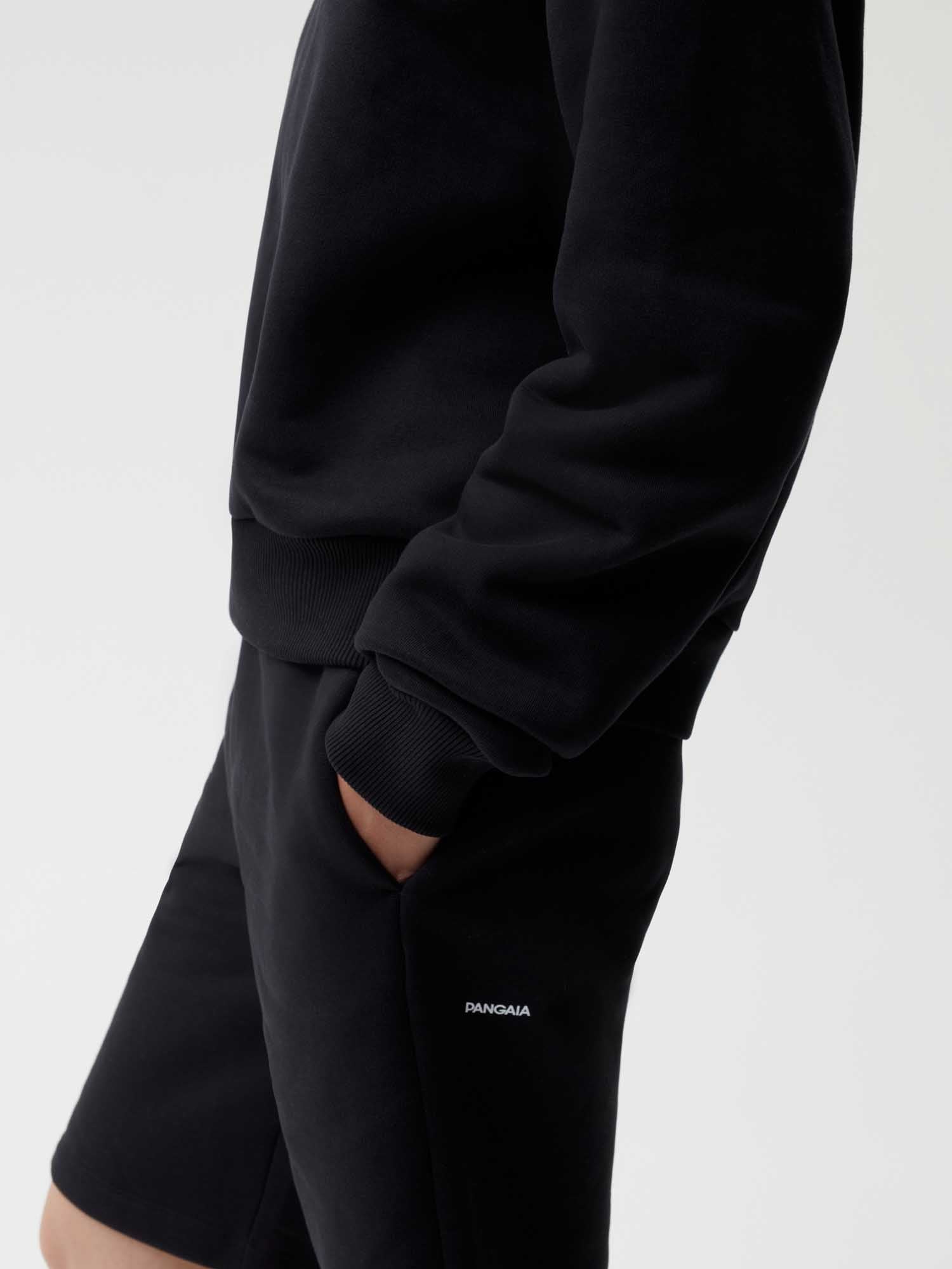 Recycled Cotton Black Female Side Detail