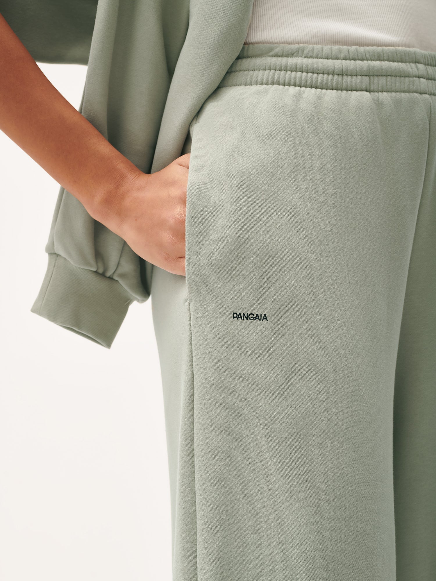 365_Midweight_Straight_Leg_Track_Pants_Moss_Green_female-4