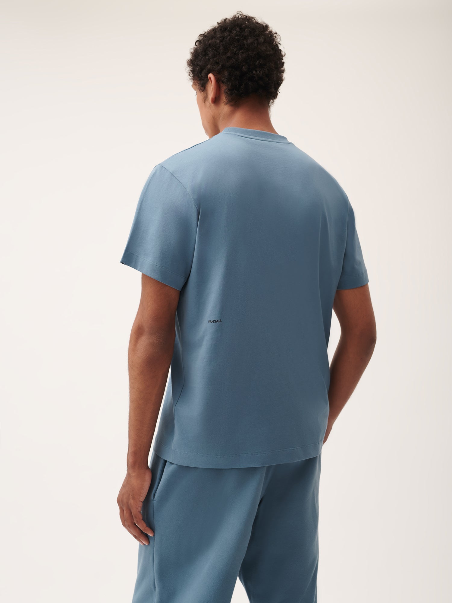 365_Midweight_T-shirt_Indigo_Blue_male-2