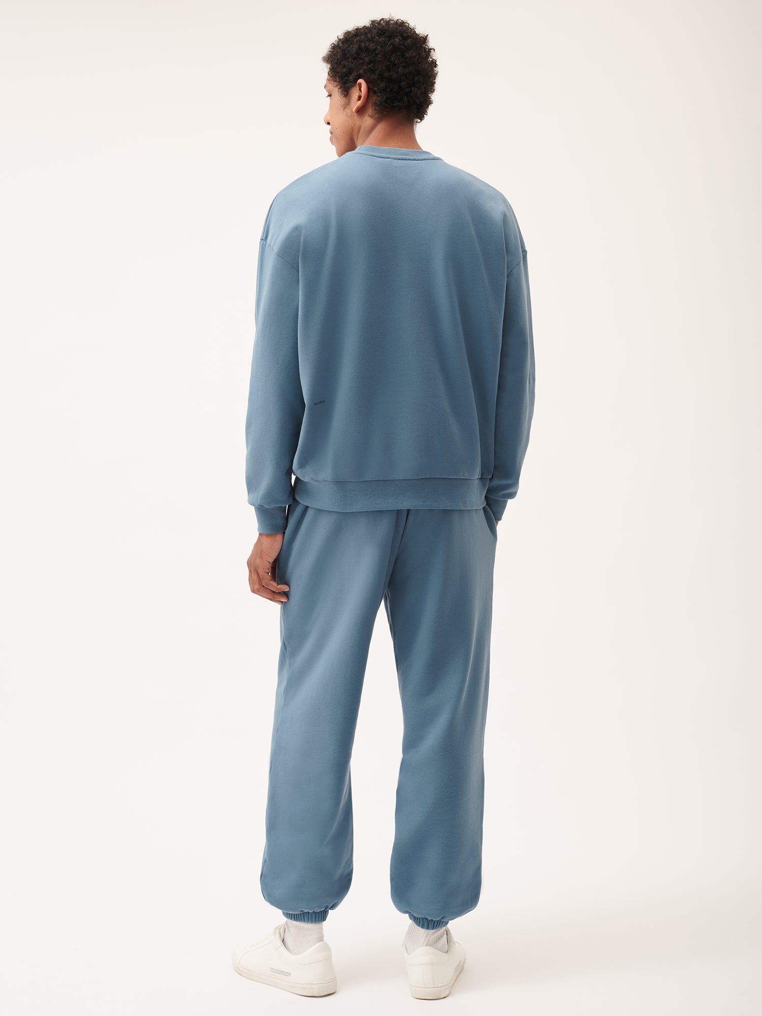 365_Midweight_Track_Pants_Indigo_Blue_male-2