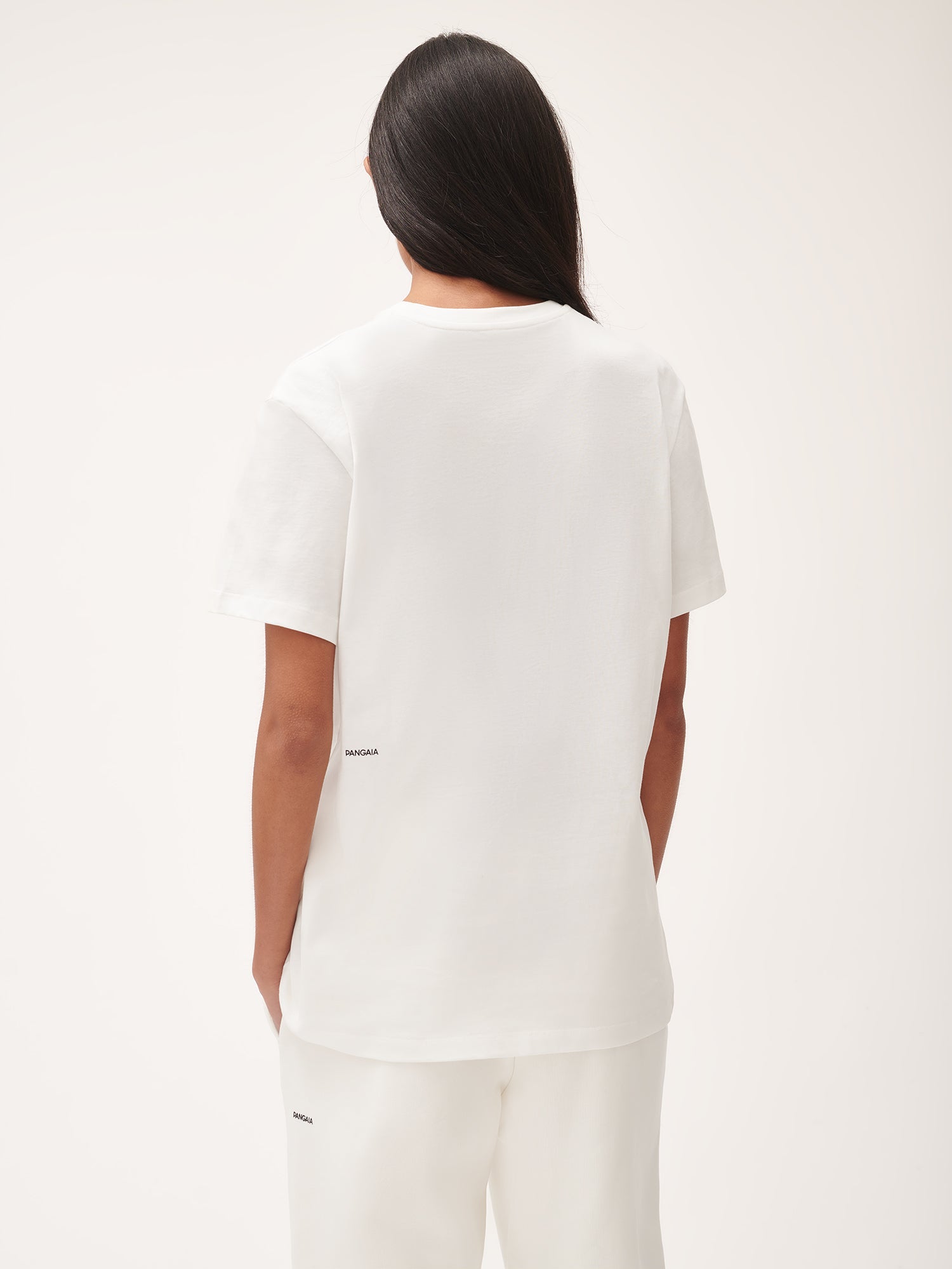 365_T-Shirt_Off_White_female-2