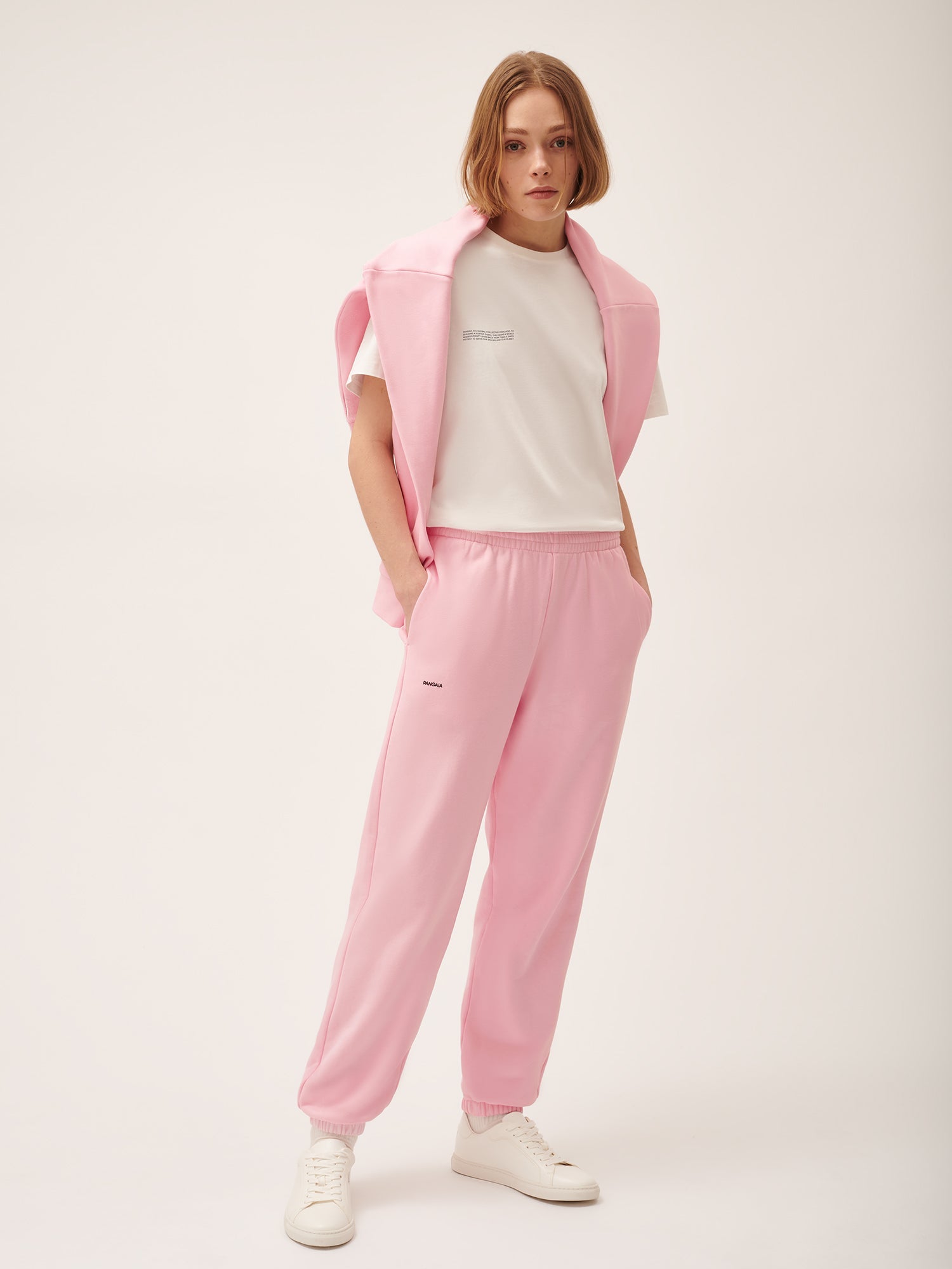 365_TrackPants_Magnolia_Pink_female-1