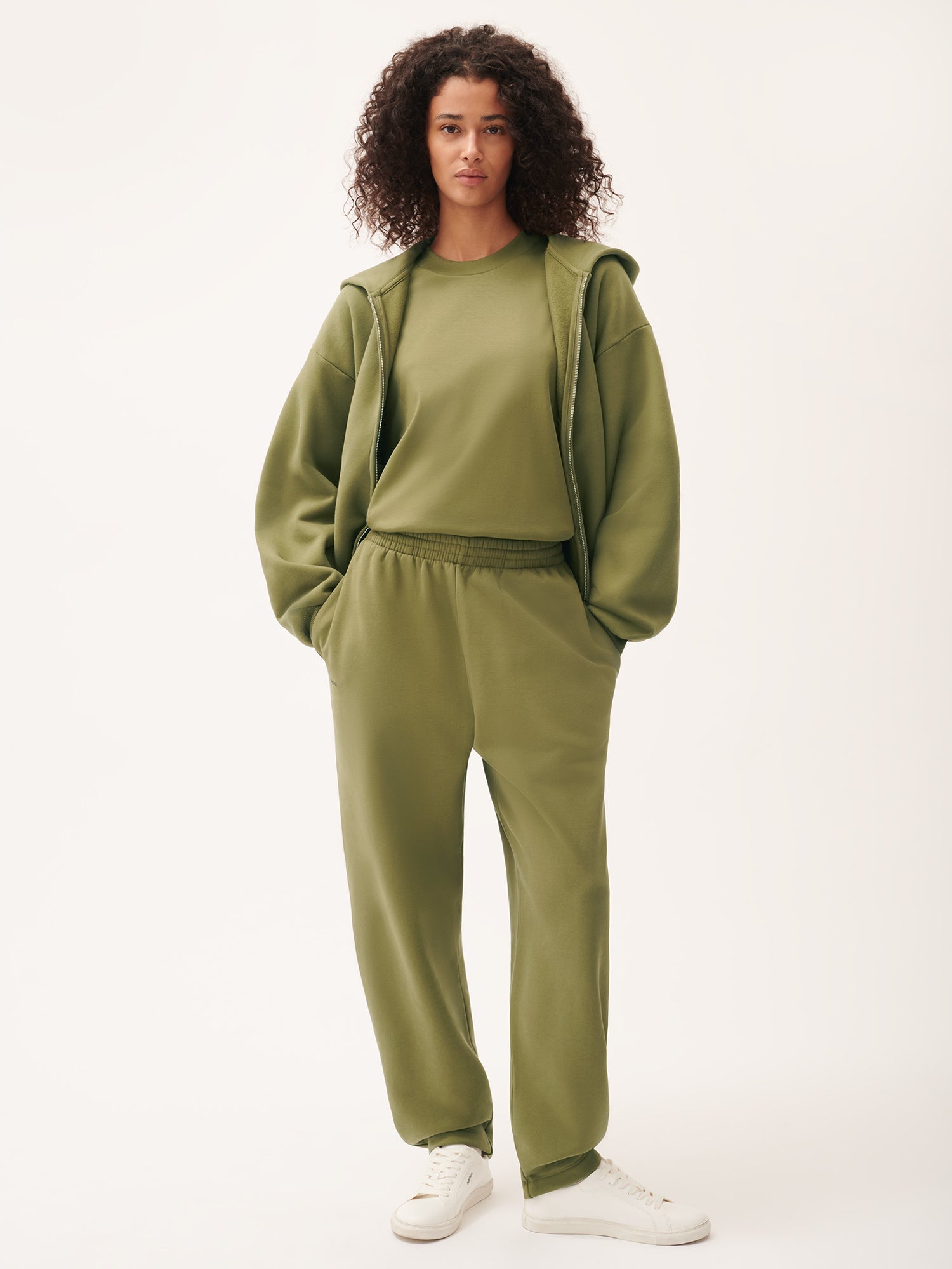 DNA_Barrel-Leg_Track_Pants_Highland_Green_female-1