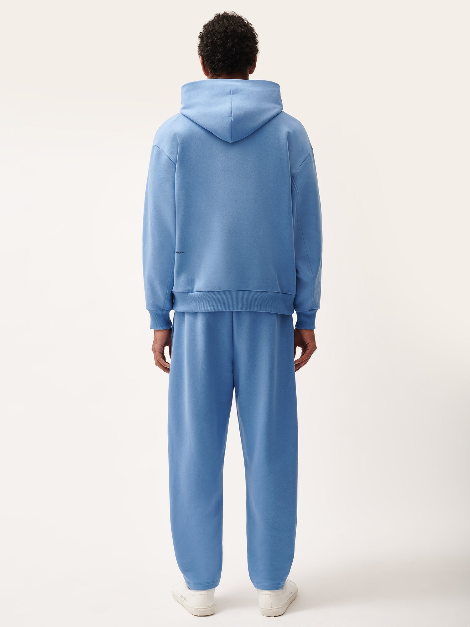 DNA_Barrel_Leg_Trackpants_Summit_Blue_Male-3