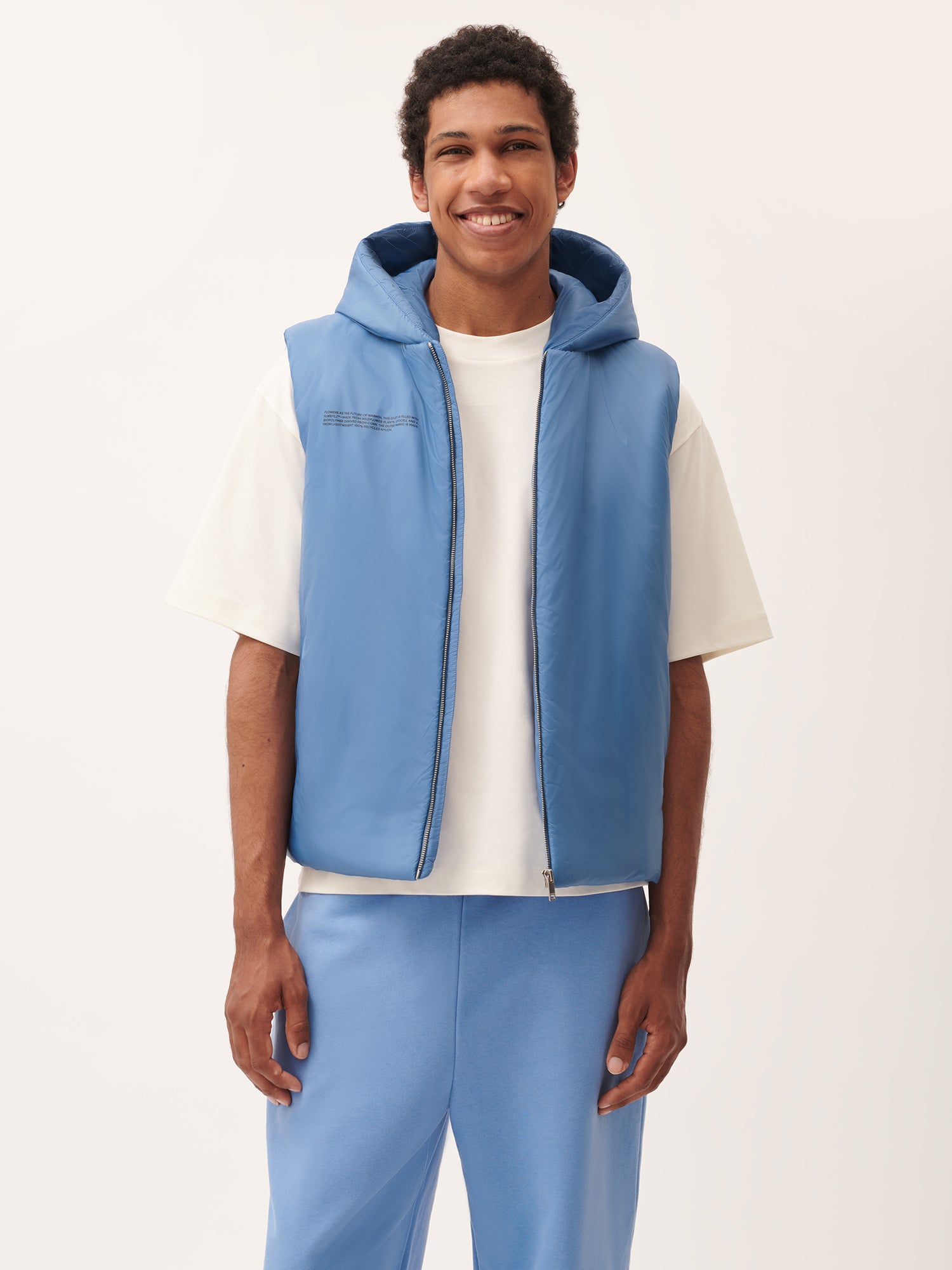 DNA_Flower_Warmth_Gilet_Summit_Blue_Male