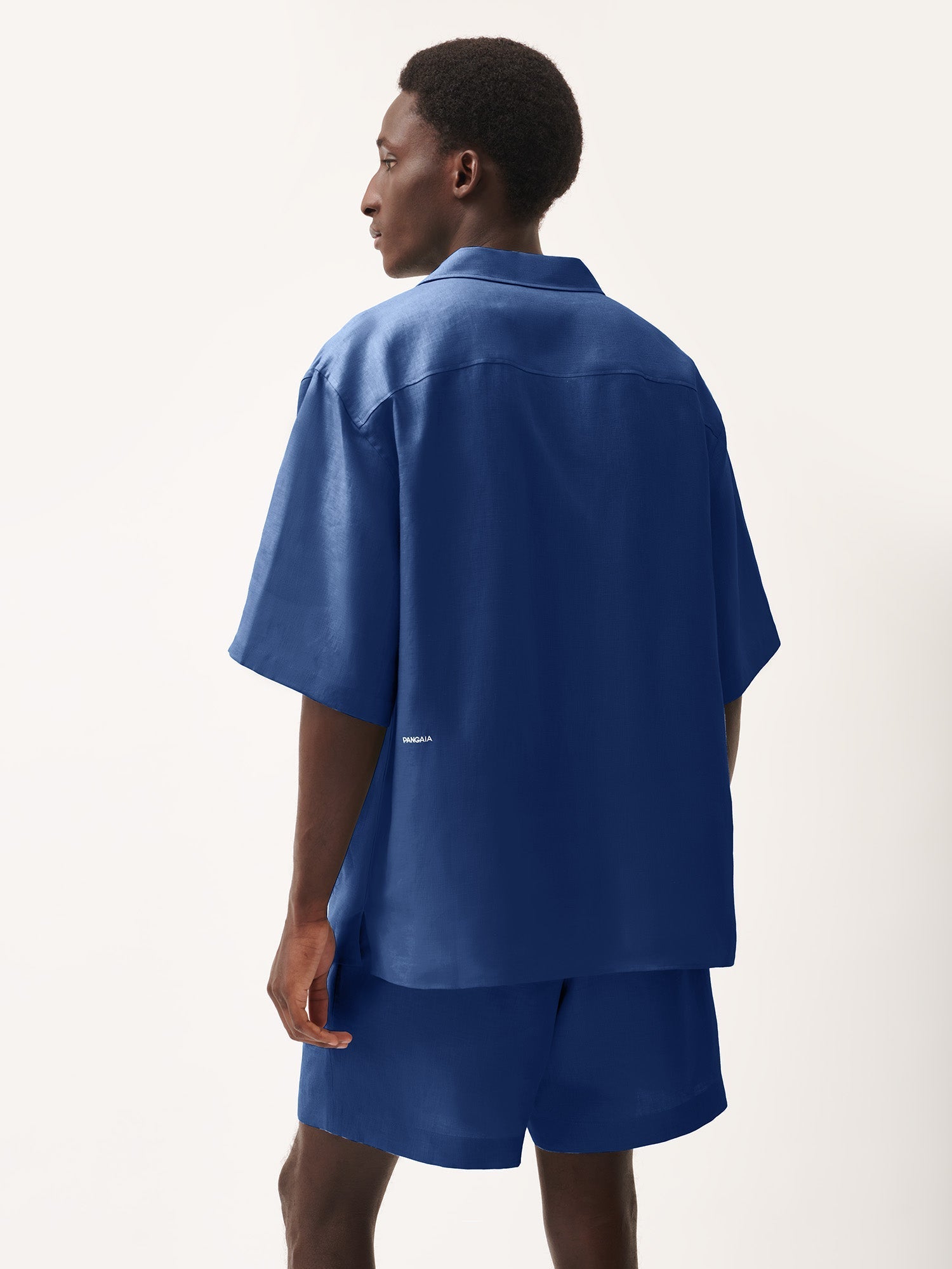 dna-linen-camp-collar-shirt-lapis-blue-Male-4