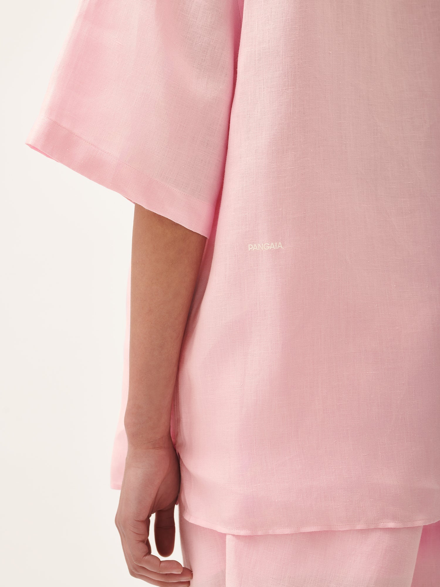 DNA_Linen_Camp_Collar_Shirt_Magnolia_Pink_female-9