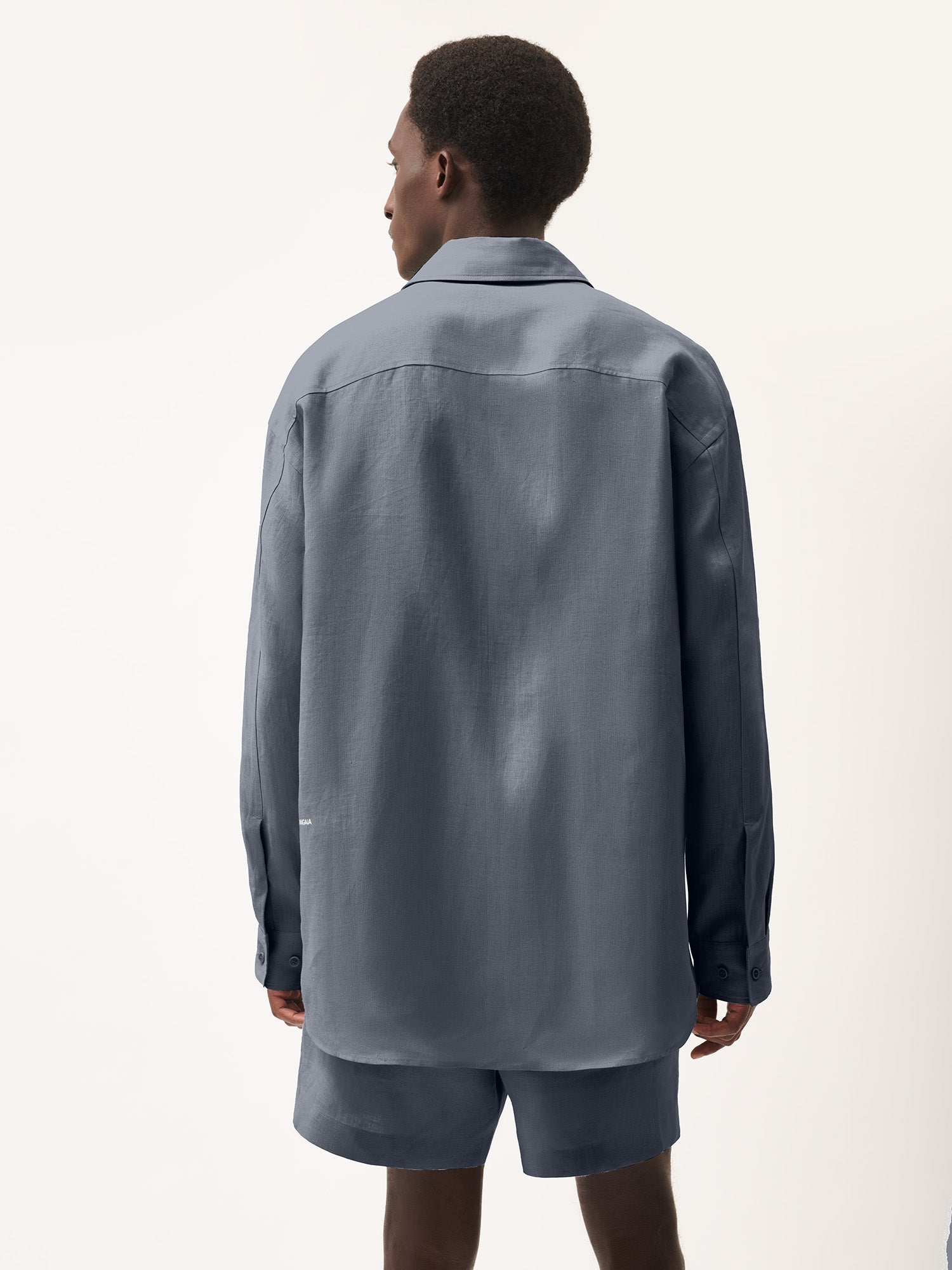 dna-linen-collared-long-sleeve-shirt-atmosphere-grey-Male-4