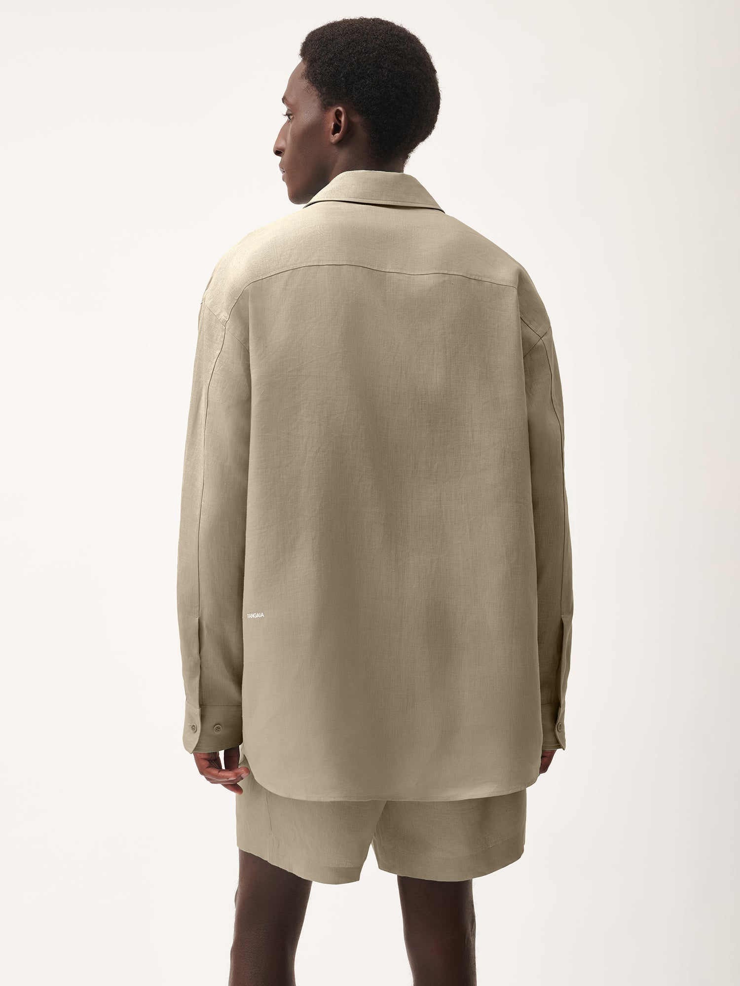 dna-linen-collared-long-sleeve-shirt-cliff-beige-Male-4