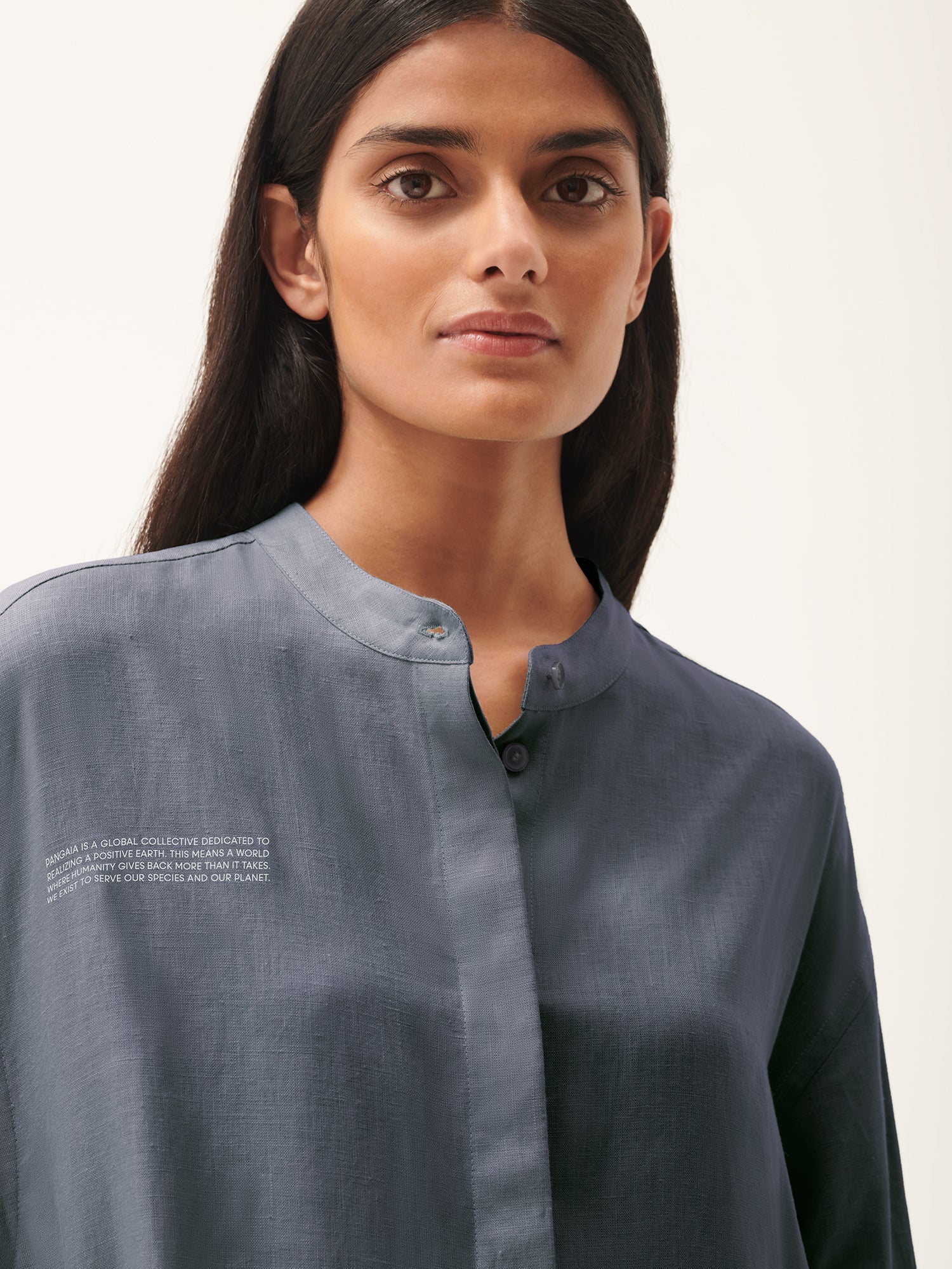 DNA_Linen_Dress_Atmosphere_Grey-female-3