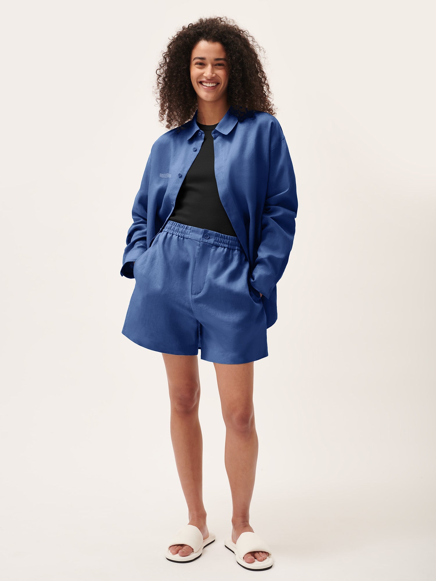 DNA_Linen_Mid_Length_Shorts_Lapis_Blue_female-1