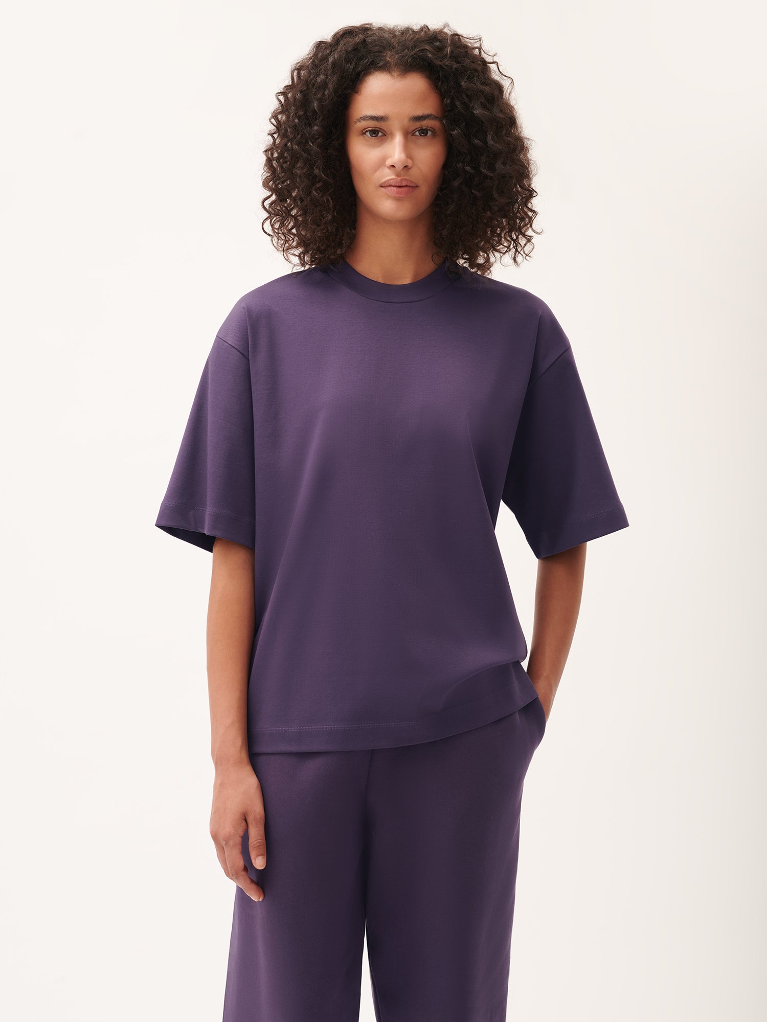DNA_Oversized_T-Shirt_Blackberry_female-1