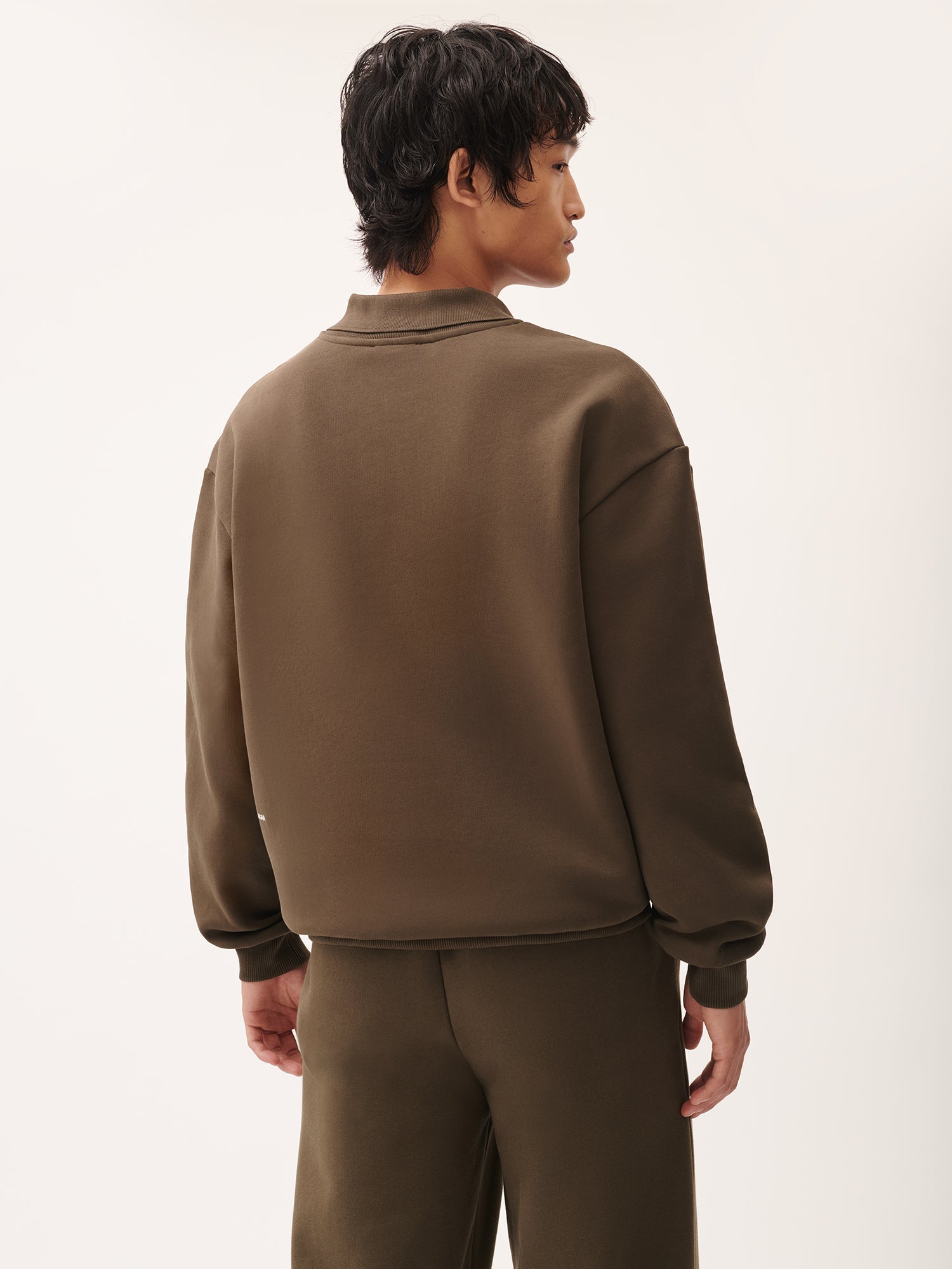 DNA_Polo_Neck_Sweatshirt_Cacoa_Brown_male-2