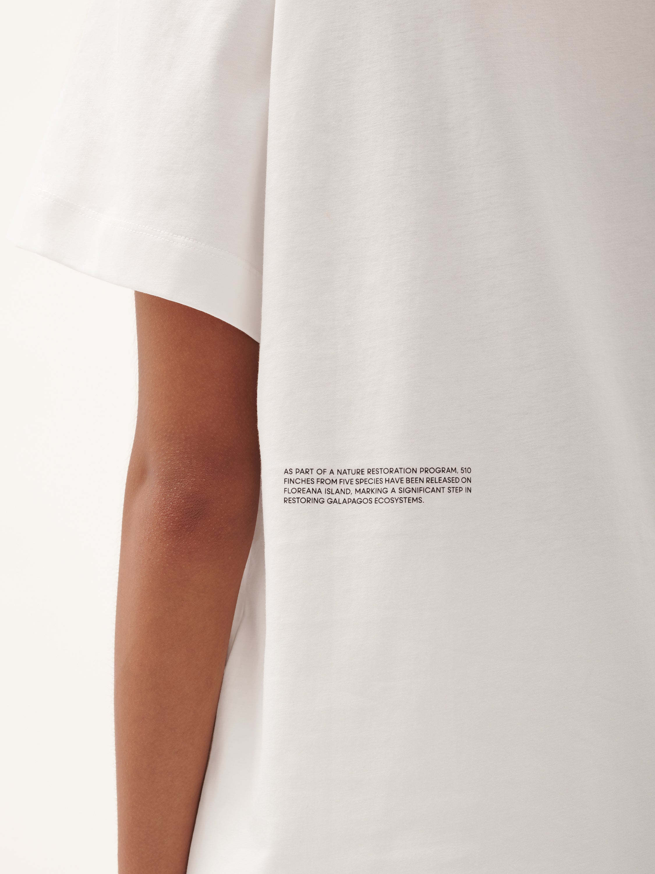 Hope_Print_Graphic_T-Shirt_Off_White_Female-3