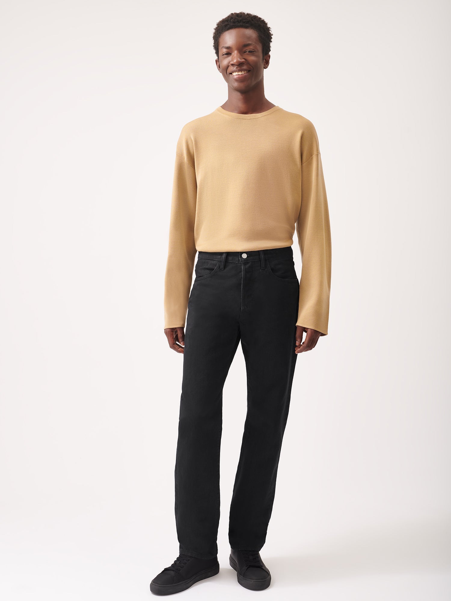 Merino_Knit_Crew_Neck_Camel_Male-4