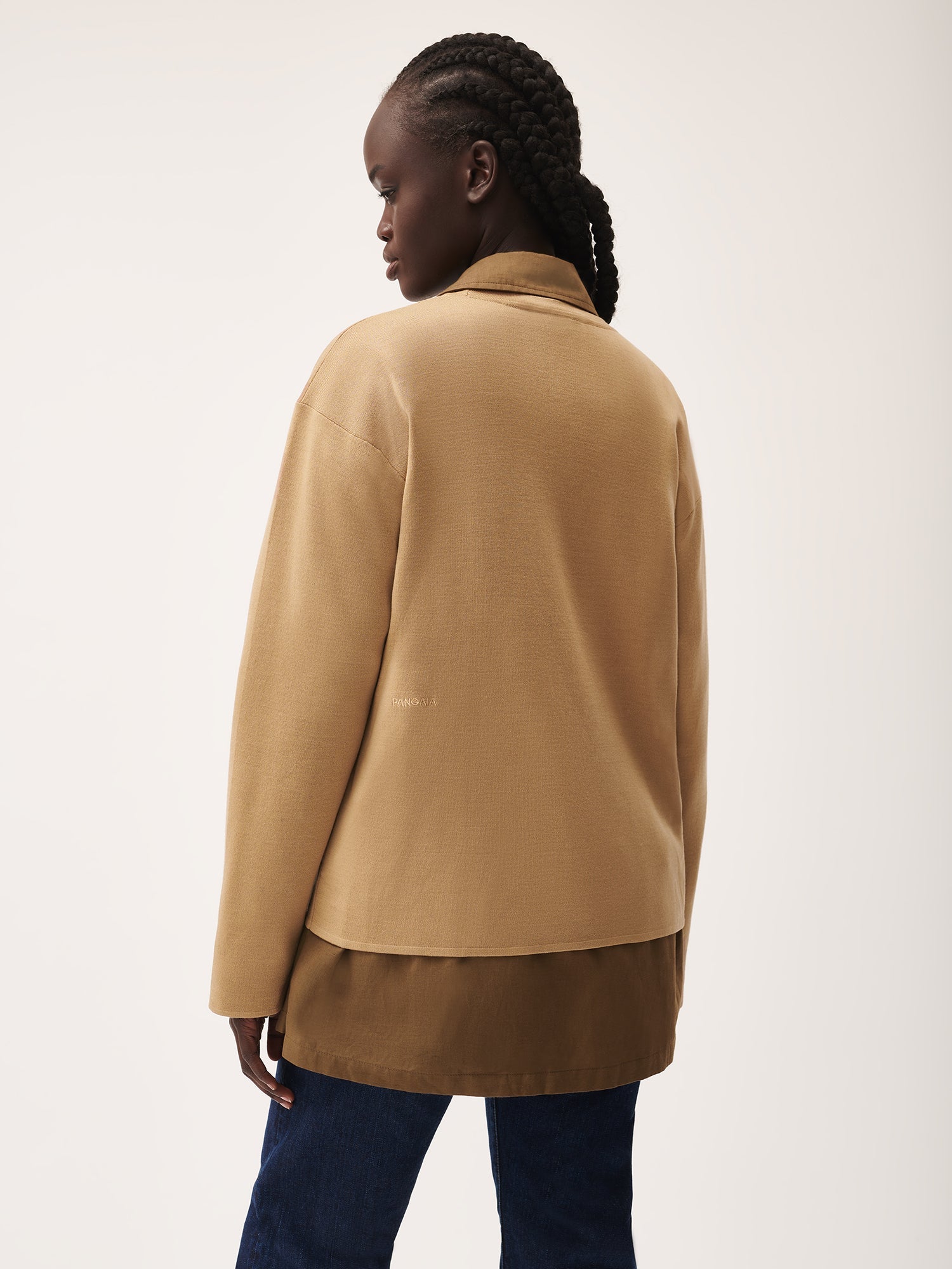Merino_Knit_Crew_Neck_Camel_female-3