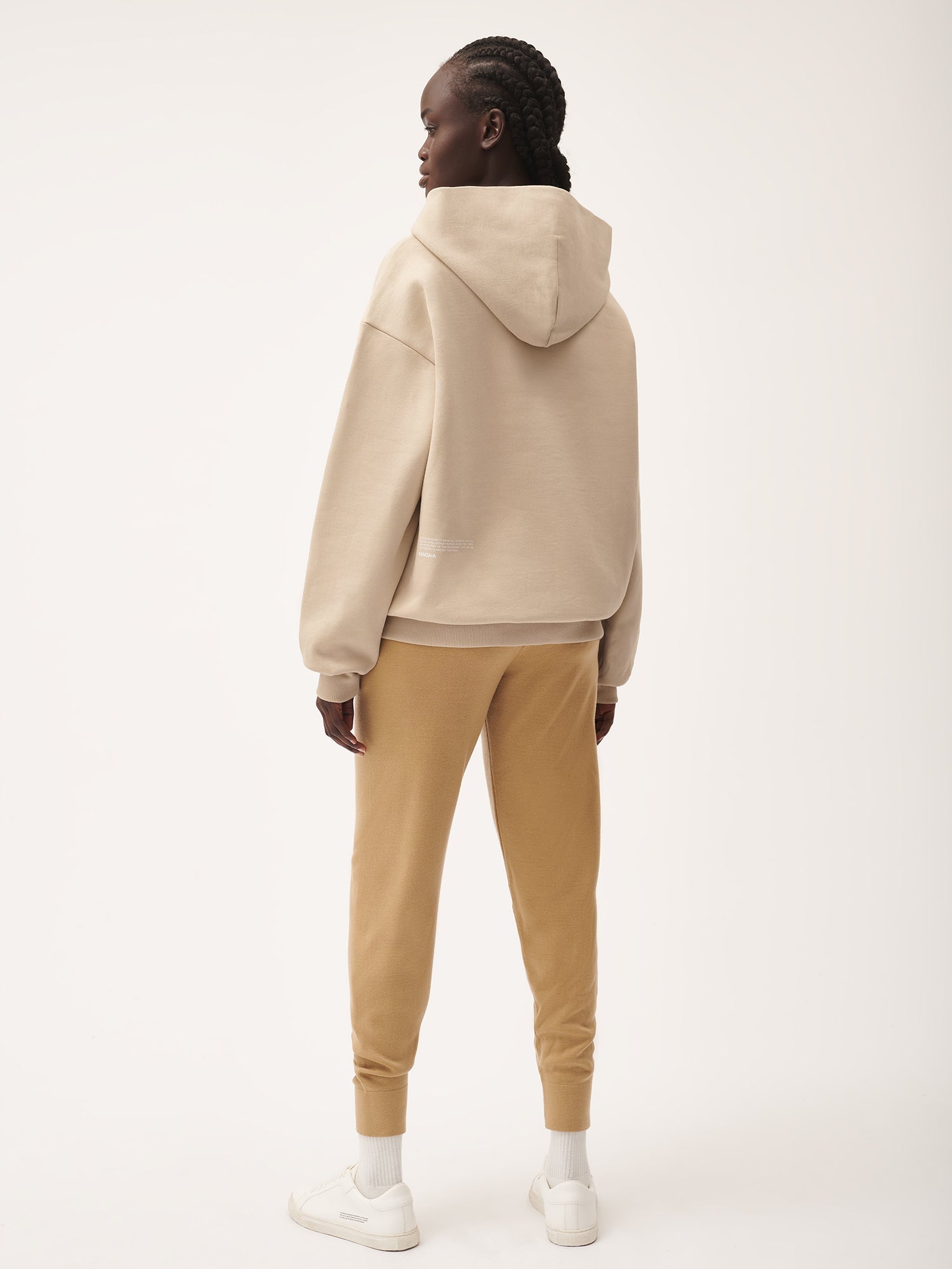Merino_Knit_Slim_Fit_Pants_Camel_female-3