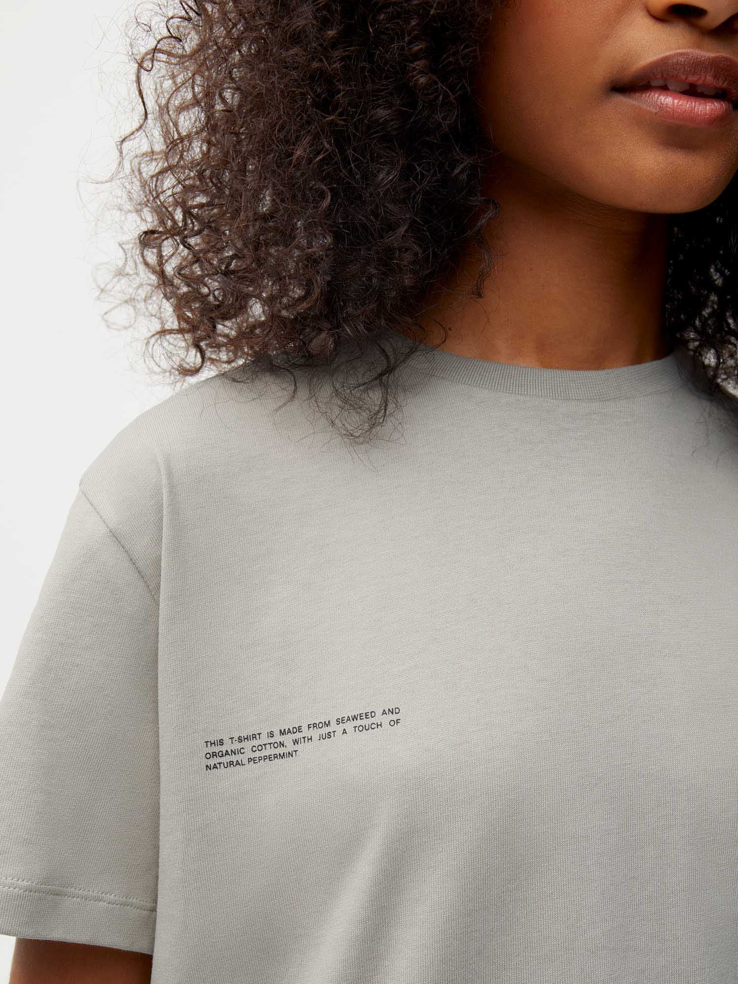 Organic Cotton T-shirt with C-FIBER Female