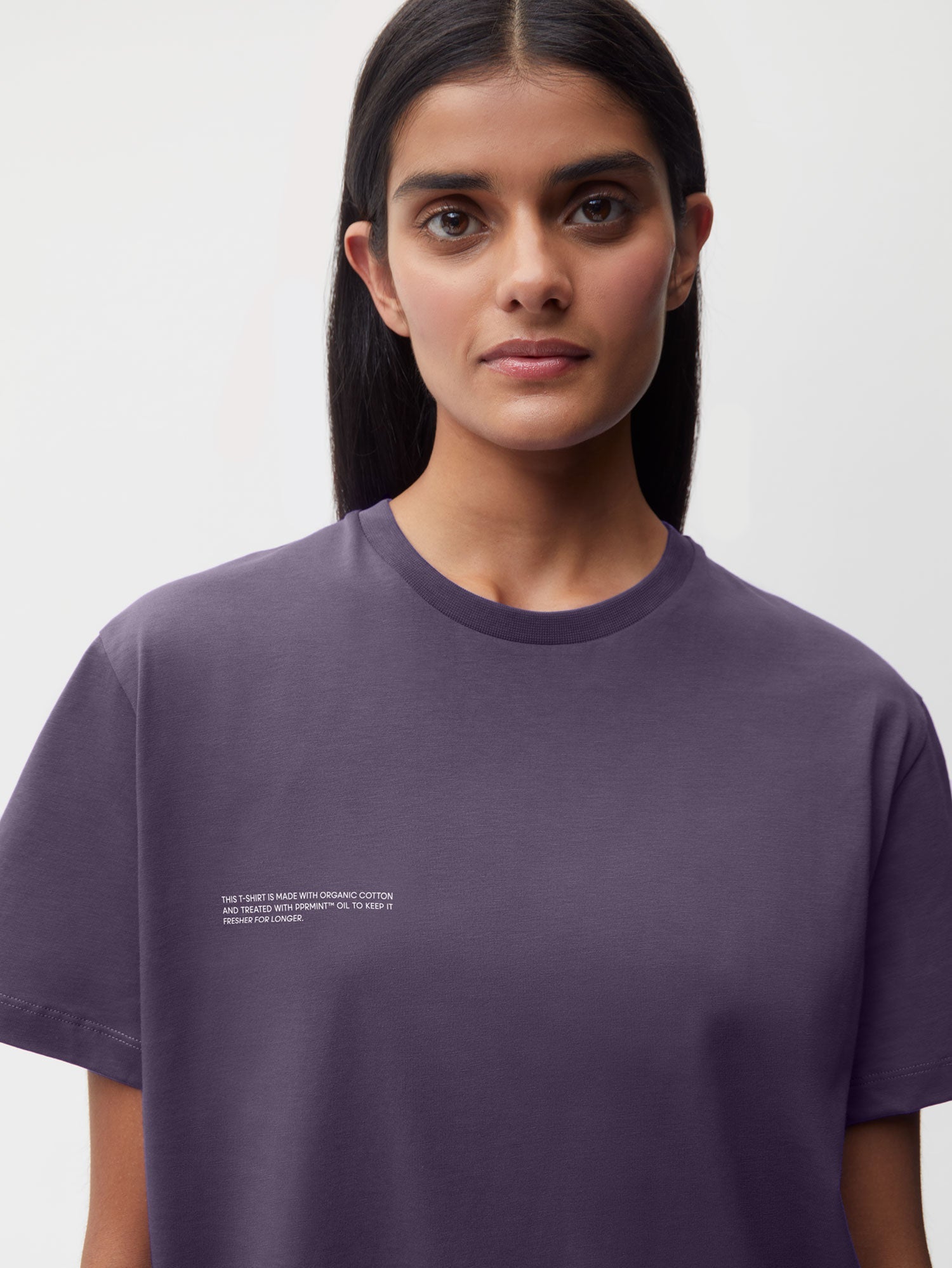 Summer-Fruits-Organic-Cotton-T-Shirt-Blackberry-Female-2