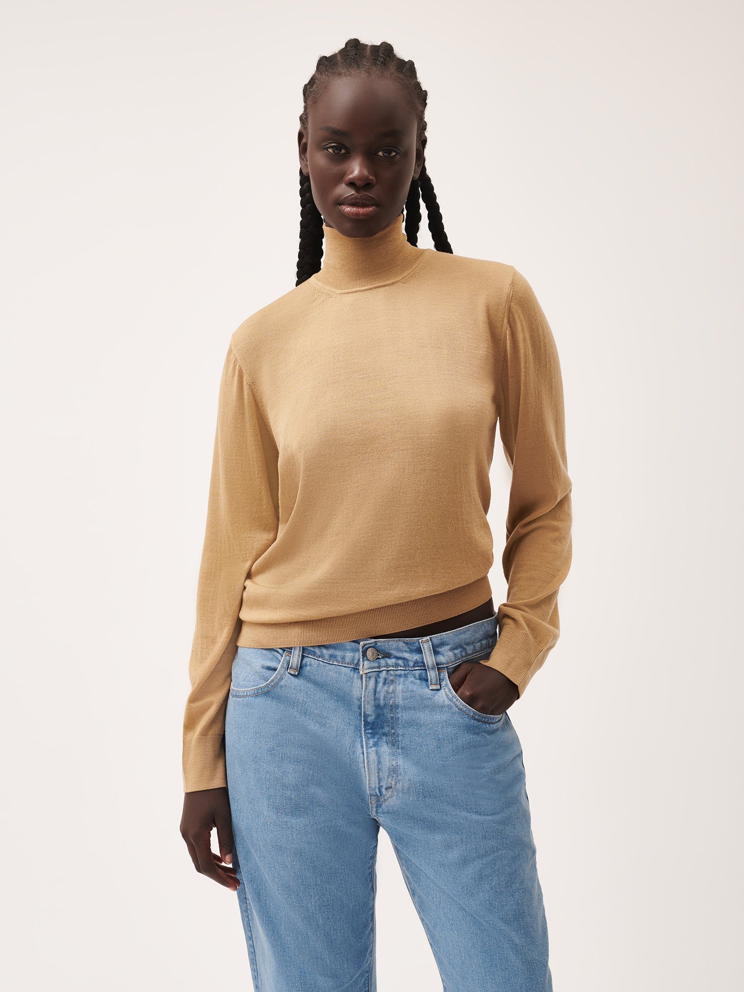 Women_Merino_Knit_Turtle_Neck_Camel-1_1