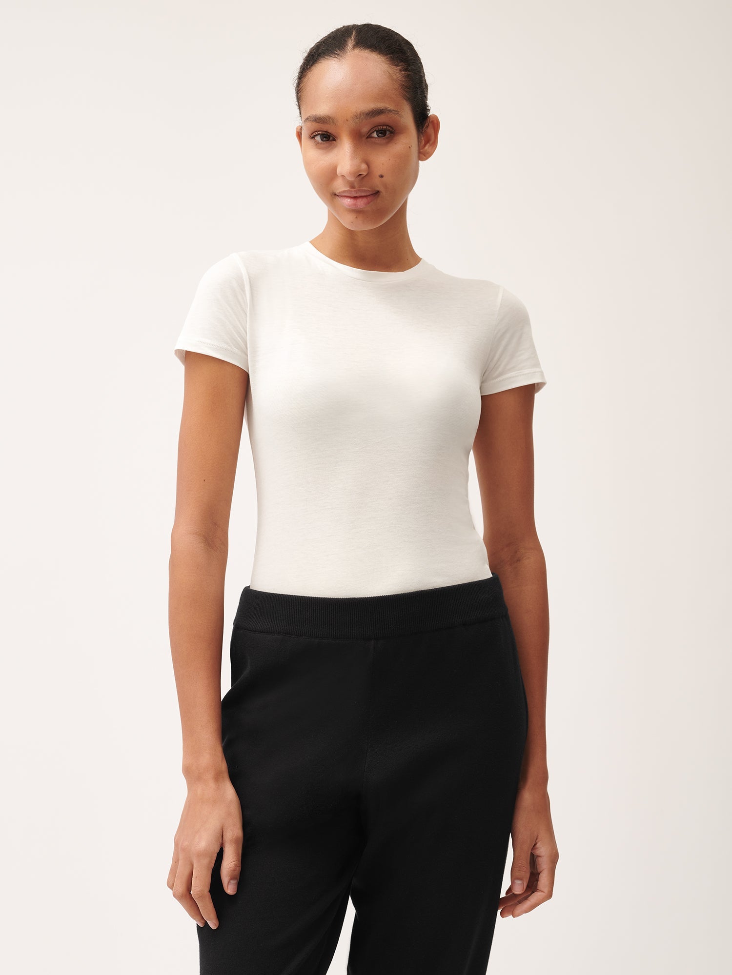 Women_s_365_Cotton_Stretch_T-Shirt_Off_White_female-1