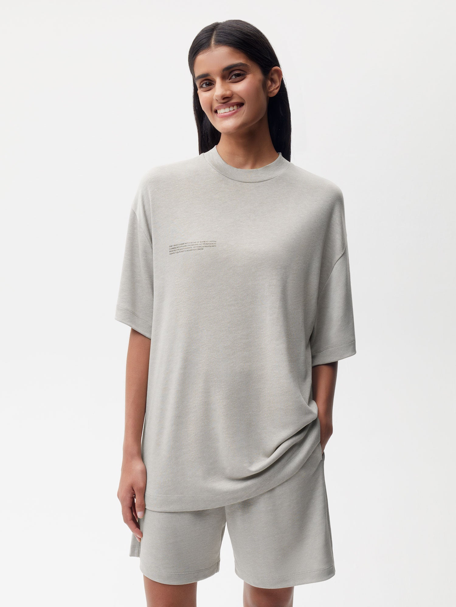 FRUTFIBER-Skater-T-Shirt-Stone-Female-1
