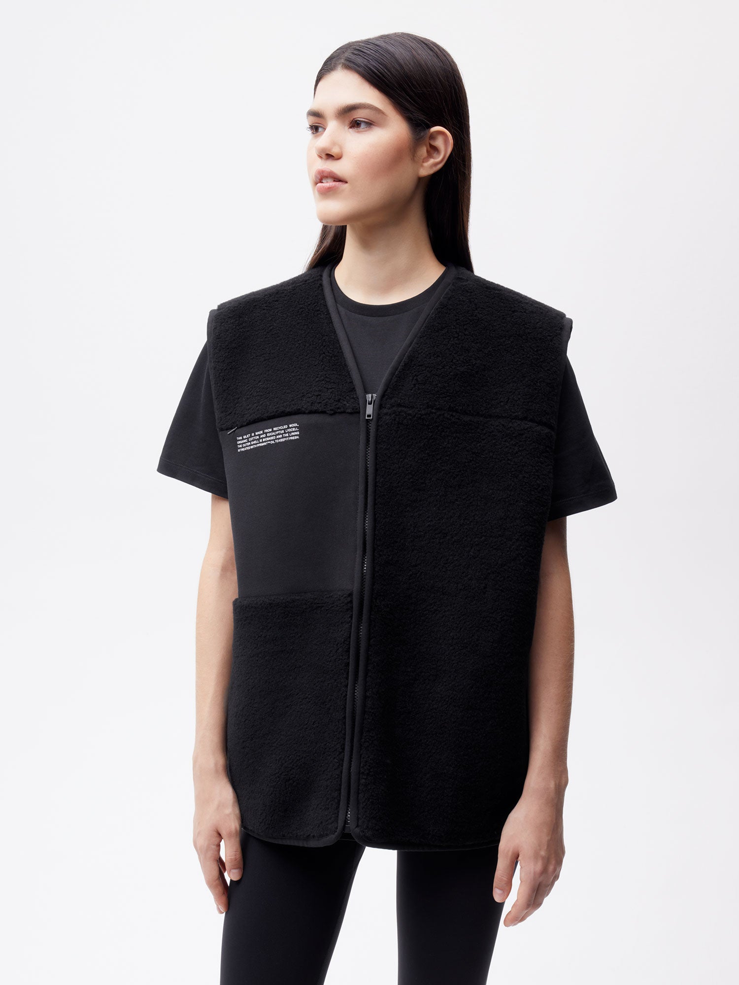 Recycled Wool Fleece Giletâ€”black female